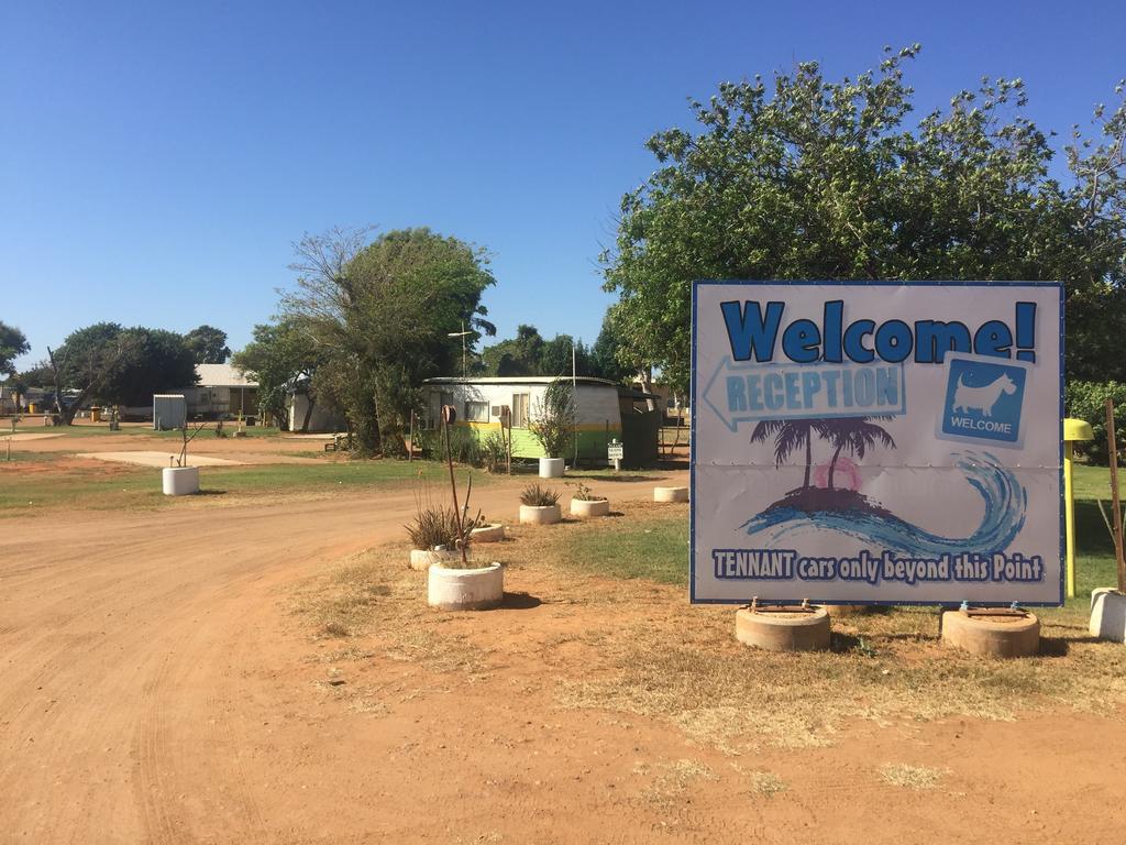 Carnarvon Caravan Park ภายนอก รูปภาพ