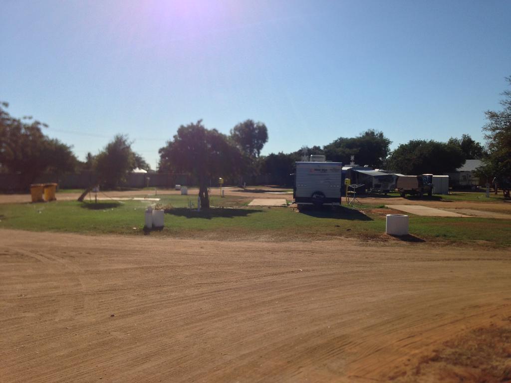 Carnarvon Caravan Park ภายนอก รูปภาพ